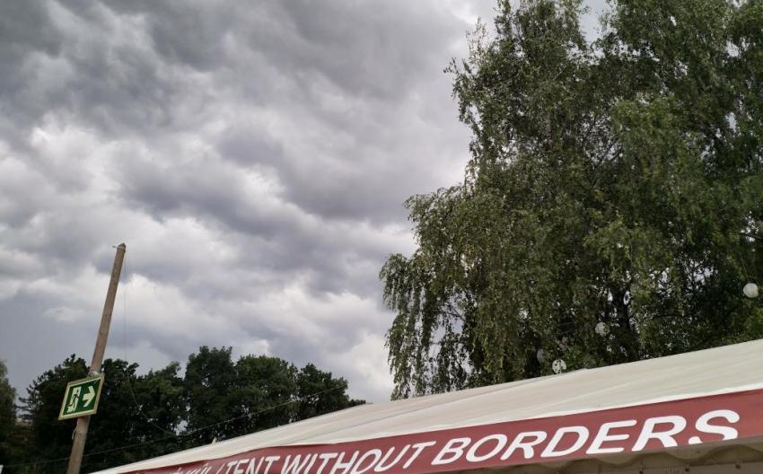 Tent without Borders